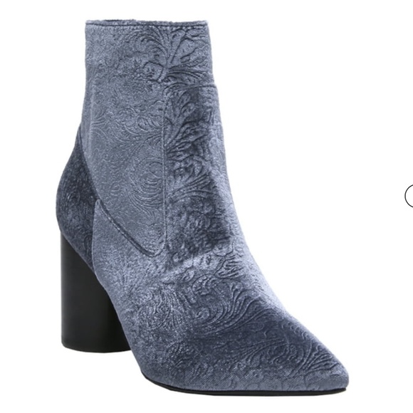 Women’s Alana by Matisse Gray Floral Jacquard Velvet Ankle Boots sz 7 - Picture 8 of 8